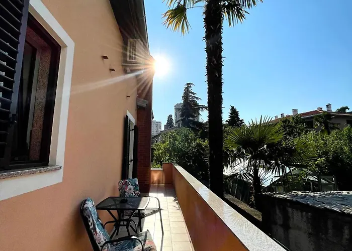 Belle Maison